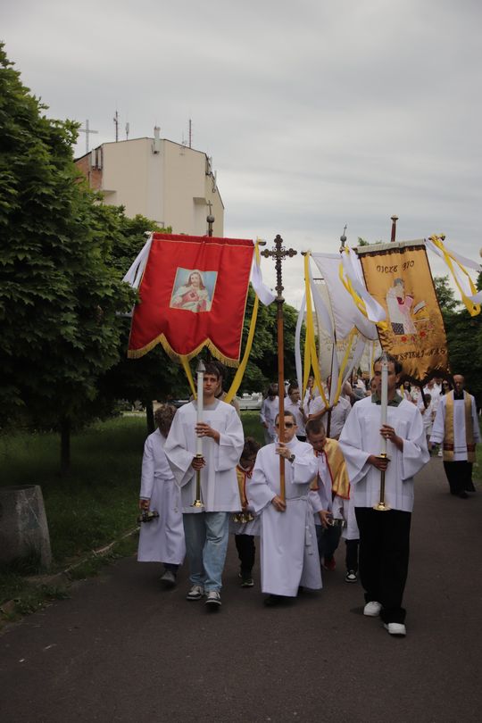 Chełm. Boże Ciało w Parafii pw. Chrystusa Odkupiciela w Chełmie [GALERIA ZDJĘĆ]