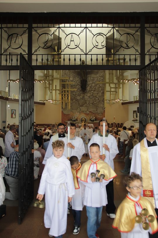 Chełm. Boże Ciało w Parafii pw. Chrystusa Odkupiciela w Chełmie [GALERIA ZDJĘĆ]