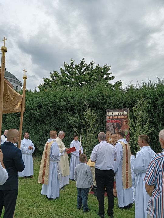 Chełm. Boże Ciało w Parafii Rzymskokatolickiej pw. Świętej Rodziny w Chełmie [GALERIA ZDJĘĆ]