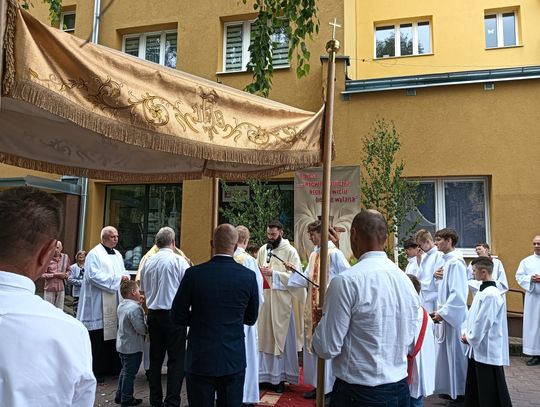 Chełm. Boże Ciało w Parafii Rzymskokatolickiej pw. Świętej Rodziny w Chełmie [GALERIA ZDJĘĆ]