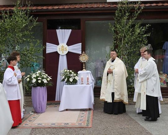 Boże Ciało w parafii Św. Franciszka Ksawerego w Krasnymstawie [ZDJĘCIA]