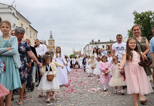 Boże Ciało w parafii Św. Franciszka Ksawerego w Krasnymstawie [ZDJĘCIA]