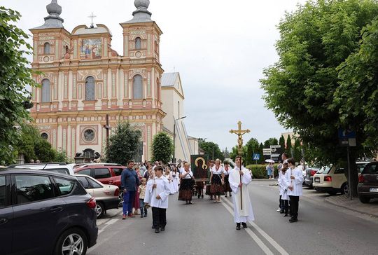 Boże Ciało w parafii Św. Franciszka Ksawerego w Krasnymstawie [ZDJĘCIA]