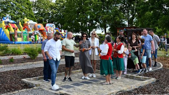 Radosny festyn rodzinny w Krasnymstawie! Ogród sensoryczny oficjalnie otwarty [GALERIA ZDJĘĆ]