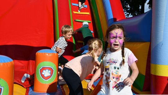 Radosny festyn rodzinny w Krasnymstawie! Ogród sensoryczny oficjalnie otwarty [GALERIA ZDJĘĆ]