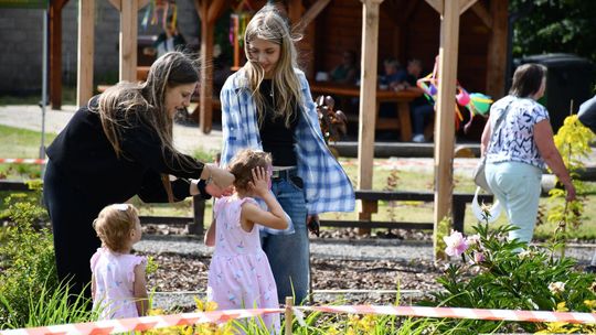 Radosny festyn rodzinny w Krasnymstawie! Ogród sensoryczny oficjalnie otwarty [GALERIA ZDJĘĆ]