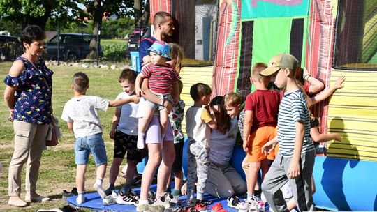 Radosny festyn rodzinny w Krasnymstawie! Ogród sensoryczny oficjalnie otwarty [GALERIA ZDJĘĆ]