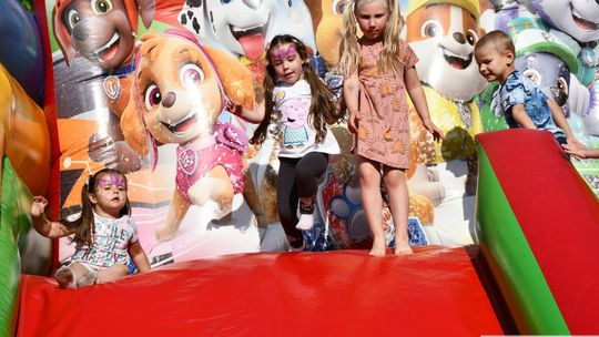 Radosny festyn rodzinny w Krasnymstawie! Ogród sensoryczny oficjalnie otwarty [GALERIA ZDJĘĆ]