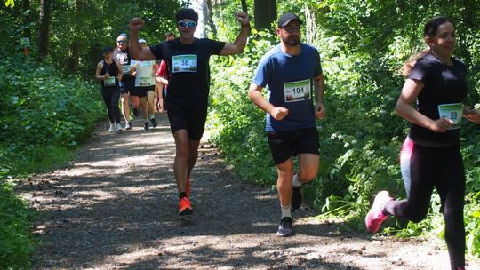 Chełm. Tłumnie upamiętnili Tomka Koguciuka. Bieg charytatywny po lesie Borek  [ZDJĘCIA]