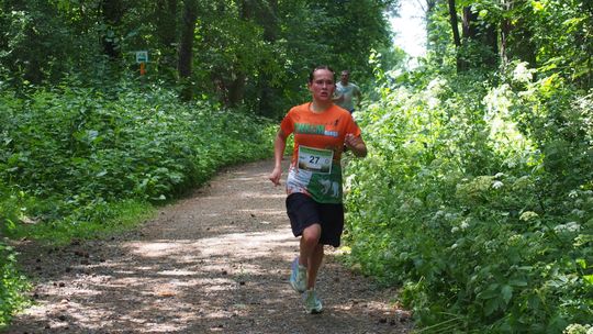 Chełm. Tłumnie upamiętnili Tomka Koguciuka. Bieg charytatywny po lesie Borek  [ZDJĘCIA]