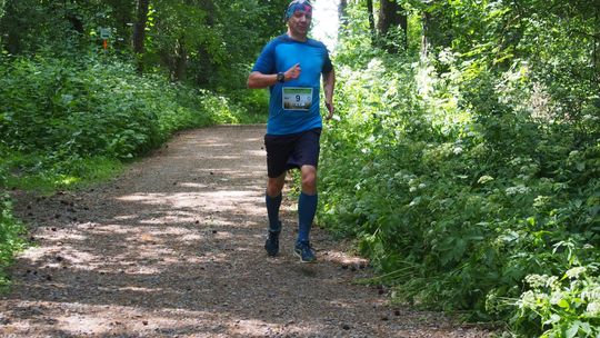 Chełm. Tłumnie upamiętnili Tomka Koguciuka. Bieg charytatywny po lesie Borek  [ZDJĘCIA]