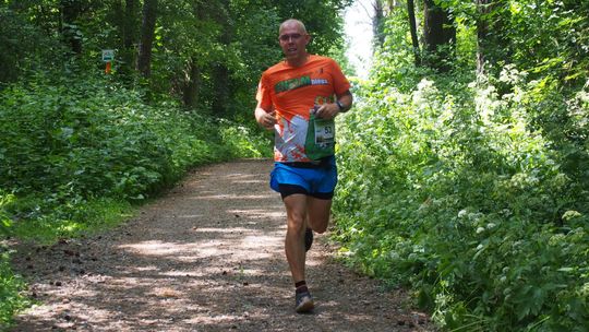 Chełm. Tłumnie upamiętnili Tomka Koguciuka. Bieg charytatywny po lesie Borek  [ZDJĘCIA]