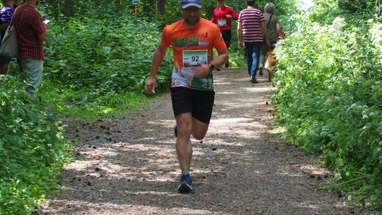 Chełm. Tłumnie upamiętnili Tomka Koguciuka. Bieg charytatywny po lesie Borek  [ZDJĘCIA]