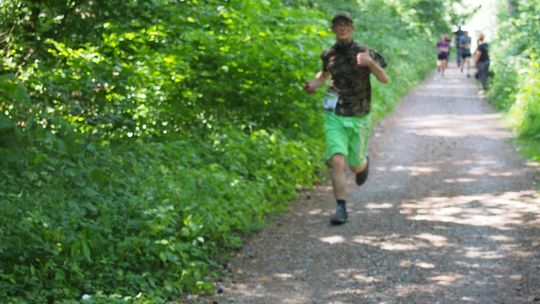 Chełm. Tłumnie upamiętnili Tomka Koguciuka. Bieg charytatywny po lesie Borek  [ZDJĘCIA]