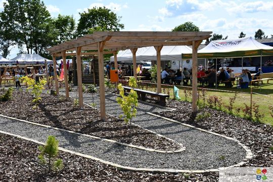 Radosny festyn rodzinny w Krasnymstawie! Ogród sensoryczny oficjalnie otwarty [GALERIA ZDJĘĆ]