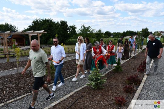 Radosny festyn rodzinny w Krasnymstawie! Ogród sensoryczny oficjalnie otwarty [GALERIA ZDJĘĆ]