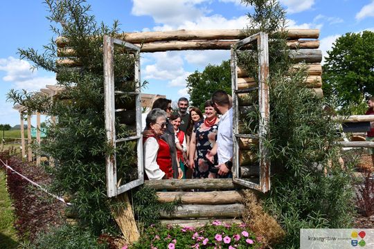 Radosny festyn rodzinny w Krasnymstawie! Ogród sensoryczny oficjalnie otwarty [GALERIA ZDJĘĆ]