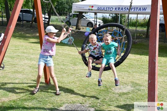 Radosny festyn rodzinny w Krasnymstawie! Ogród sensoryczny oficjalnie otwarty [GALERIA ZDJĘĆ]