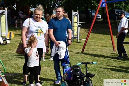 Radosny festyn rodzinny w Krasnymstawie! Ogród sensoryczny oficjalnie otwarty [GALERIA ZDJĘĆ]