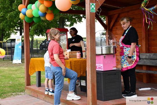 Radosny festyn rodzinny w Krasnymstawie! Ogród sensoryczny oficjalnie otwarty [GALERIA ZDJĘĆ]