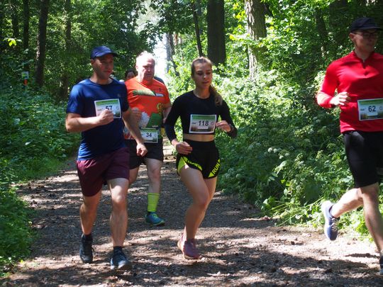 Chełm. Tłumnie upamiętnili Tomka Koguciuka. Bieg charytatywny po lesie Borek  [ZDJĘCIA]