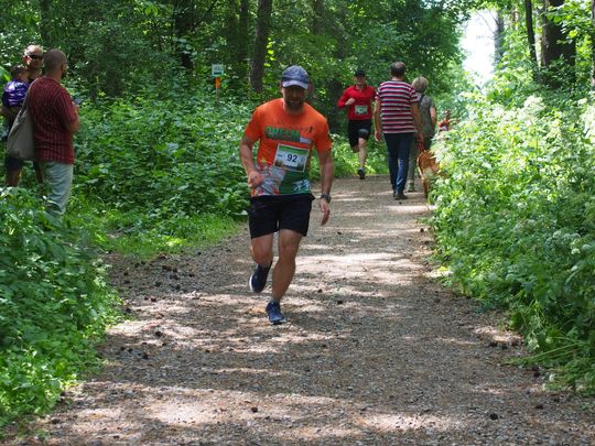 Chełm. Tłumnie upamiętnili Tomka Koguciuka. Bieg charytatywny po lesie Borek  [ZDJĘCIA]
