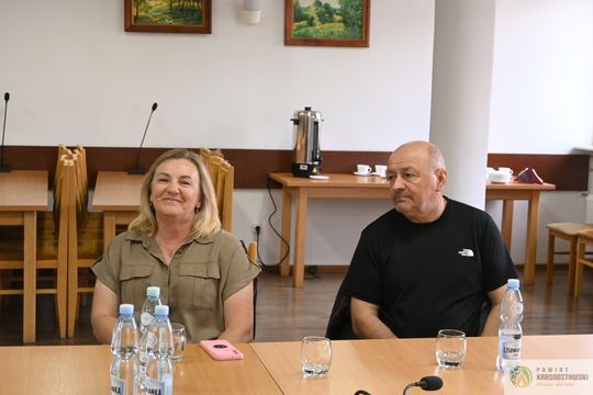 Pow. krasnostawski. Puchary i dyplomy za współzawodnictwo sportowe [GALERIA ZDJĘĆ]