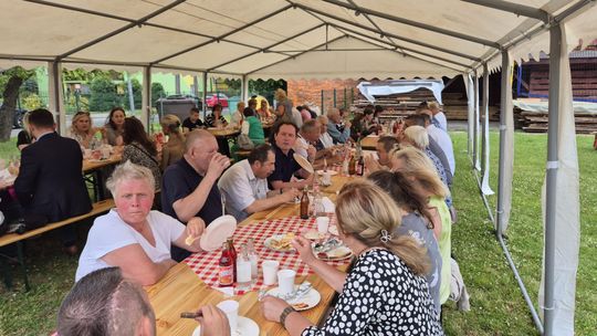 Dzień Rodziny w klimacie PRL w Warsztacie Terapii Zajęciowej Caritas [GALERIA ZDJĘĆ]