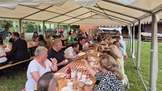 Dzień Rodziny w klimacie PRL w Warsztacie Terapii Zajęciowej Caritas [GALERIA ZDJĘĆ]