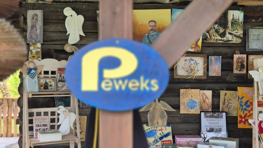 Dzień Rodziny w klimacie PRL w Warsztacie Terapii Zajęciowej Caritas [GALERIA ZDJĘĆ]