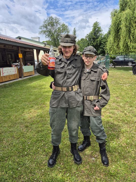 Dzień Rodziny w klimacie PRL w Warsztacie Terapii Zajęciowej Caritas [GALERIA ZDJĘĆ]