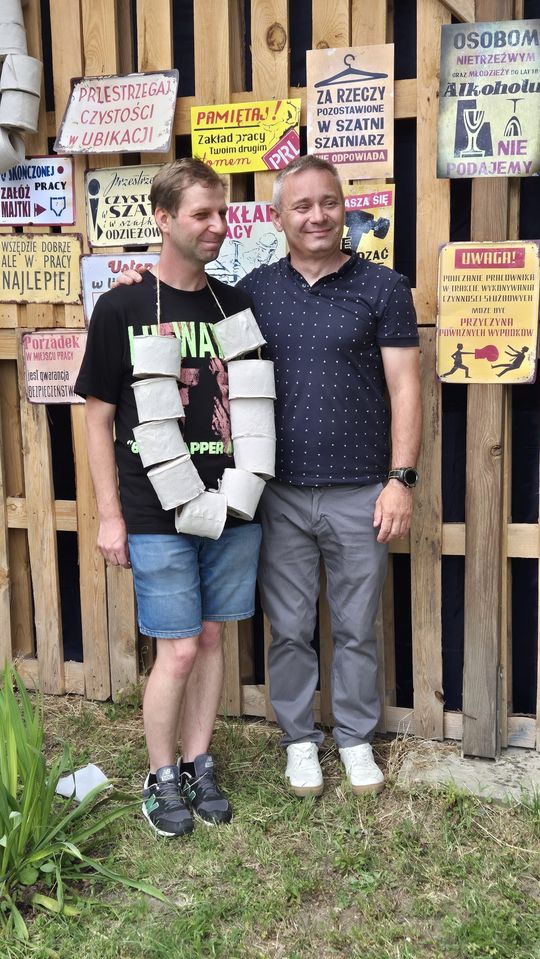 Dzień Rodziny w klimacie PRL w Warsztacie Terapii Zajęciowej Caritas [GALERIA ZDJĘĆ]