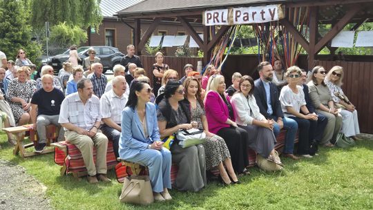 Dzień Rodziny w klimacie PRL w Warsztacie Terapii Zajęciowej Caritas [GALERIA ZDJĘĆ]