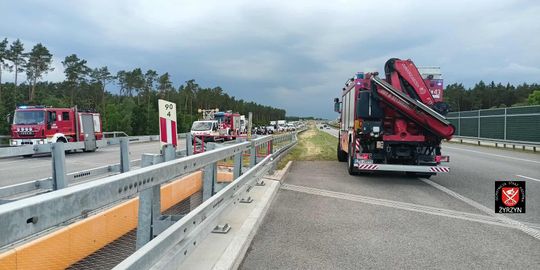 Tragedia na S17. 92-latek wyszedł na ekspresówkę. Zginął na miejscu [ZDJĘCIA]