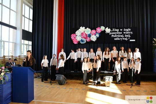 Publiczna Szkoła Podstawowa nr 4 w Krasnymstawie pożegnała absolwentów [GALERIA ZDJĘĆ]