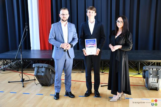 Publiczna Szkoła Podstawowa nr 4 w Krasnymstawie pożegnała absolwentów [GALERIA ZDJĘĆ]