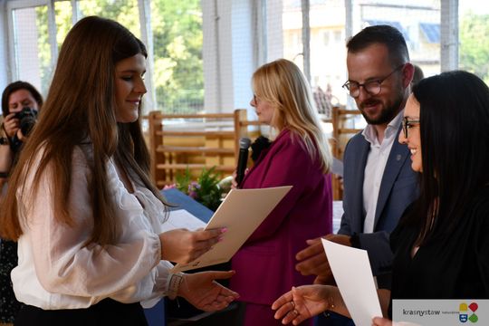 Publiczna Szkoła Podstawowa nr 4 w Krasnymstawie pożegnała absolwentów [GALERIA ZDJĘĆ]