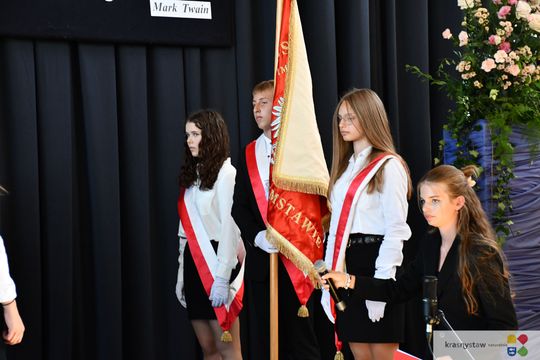 Publiczna Szkoła Podstawowa nr 4 w Krasnymstawie pożegnała absolwentów [GALERIA ZDJĘĆ]