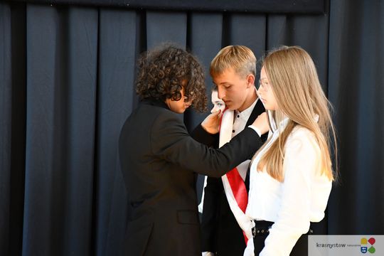 Publiczna Szkoła Podstawowa nr 4 w Krasnymstawie pożegnała absolwentów [GALERIA ZDJĘĆ]