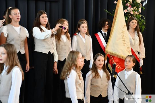 Publiczna Szkoła Podstawowa nr 4 w Krasnymstawie pożegnała absolwentów [GALERIA ZDJĘĆ]