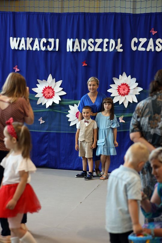 Uroczyste zakończenie roku szkolnego w Szkole Podstawowej w Leśniowicach [GALERIA ZDJĘĆ]