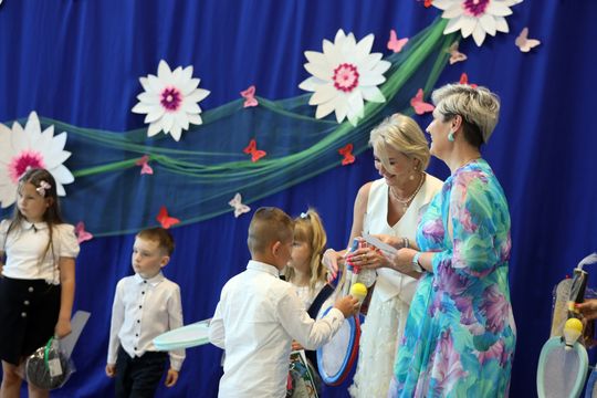 Uroczyste zakończenie roku szkolnego w Szkole Podstawowej w Leśniowicach [GALERIA ZDJĘĆ]