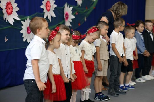 Uroczyste zakończenie roku szkolnego w Szkole Podstawowej w Leśniowicach [GALERIA ZDJĘĆ]