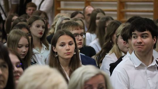 Zakończenie roku szkolnego 2024/2025 w IV LO w Chełmie [ZDJĘCIA]
