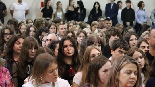 Zakończenie roku szkolnego 2024/2025 w IV LO w Chełmie [ZDJĘCIA]