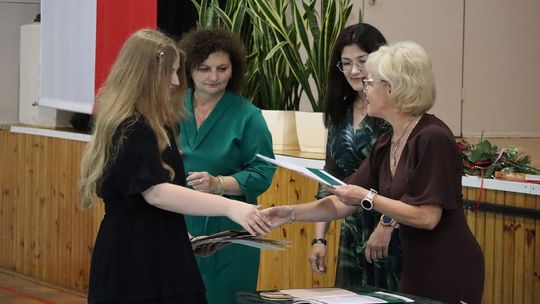 Zakończenie roku szkolnego 2024/2025 w IV LO w Chełmie [ZDJĘCIA]