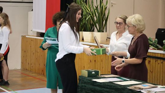 Zakończenie roku szkolnego 2024/2025 w IV LO w Chełmie [ZDJĘCIA]
