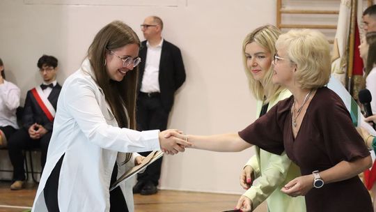 Zakończenie roku szkolnego 2024/2025 w IV LO w Chełmie [ZDJĘCIA]