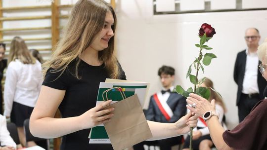 Zakończenie roku szkolnego 2024/2025 w IV LO w Chełmie [ZDJĘCIA]