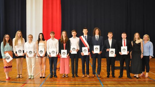 Zakończenie roku szkolnego 2024/25 w I Liceum Ogólnokształcącym w Chełmie [GALERIA ZDJĘĆ]